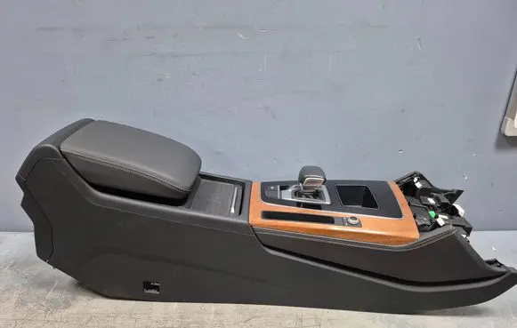 Audi Q5 SQ5 Center console