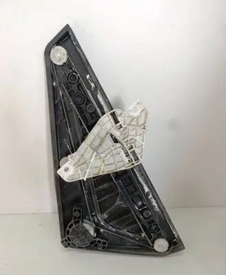 Hyundai Veloster Front door window regulator with motor 824012V010 824502V100