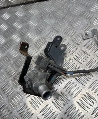 Nissan Qashqai other engine part 