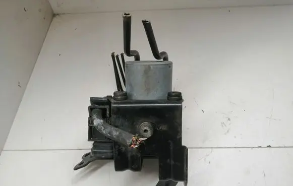 Hyundai ix35 ABS Pump BE6003B106 5WY7F46E