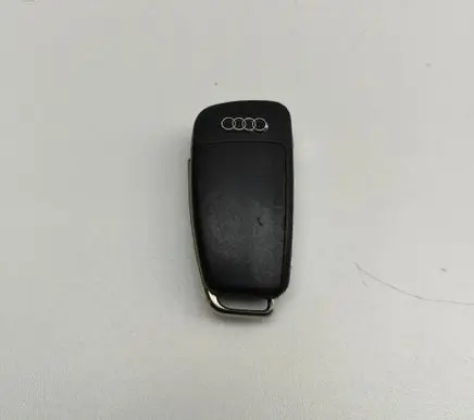 Audi Q3 8U Ignition key/card 5FA010659 8X0837220D