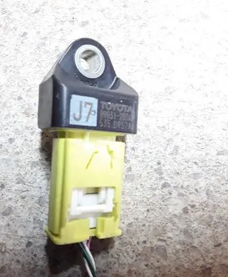 Lexus RX 450H Airbag deployment crash/impact sensor 8983147050