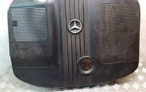 Mercedes-Benz E W212 Engine cover (trim) A6510102167
