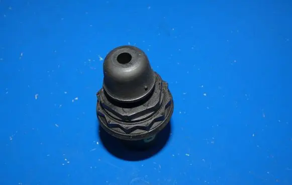 Volvo XC90 Tailgate check strap stopper 31396921