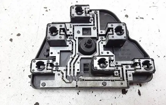 BMW 5 E39 Tail light bulb cover holder 8363565
