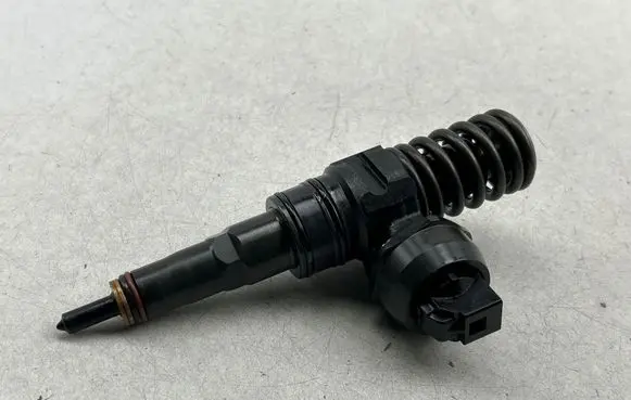 Fuel injector