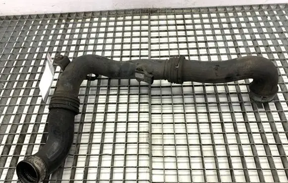 Volkswagen Touran I Air intake hose/pipe 1K0145762