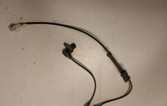 Toyota Corolla E120 E130 ABS brake wheel speed sensor 8954302040