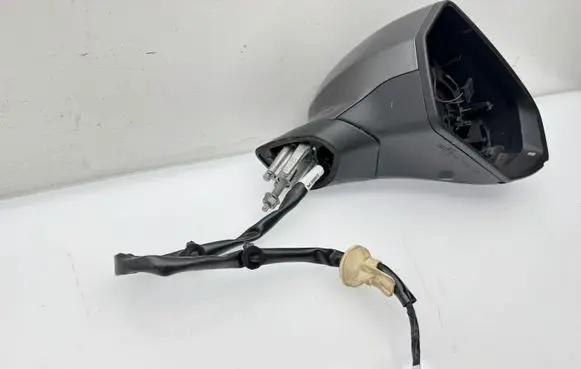 Cupra Formentor Front door electric wing mirror