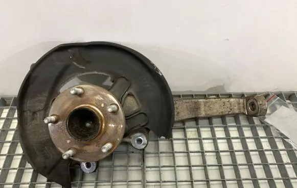 Lexus IS III XE30 Front wheel hub spindle knuckle 
