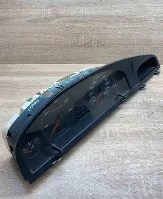 Audi A6 S6 C4 4A Speedometer (instrument cluster) 88311219 88356341