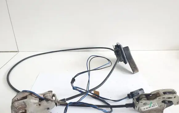 Mercedes-Benz Vito Viano W639 Loading door lock A6397400635 A6397400535
