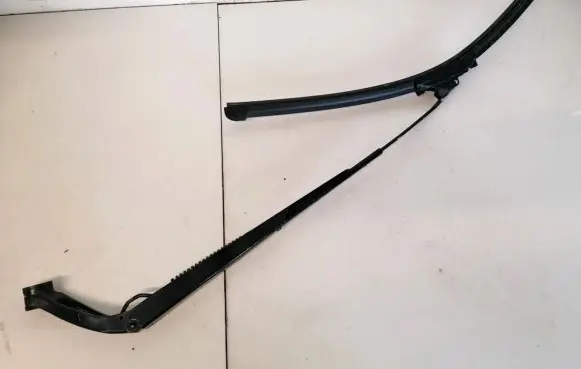Toyota Corolla E120 E130 Front wiper blade arm
