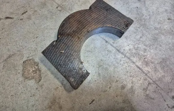 Volkswagen Golf III Crankshaft Holder 021103101