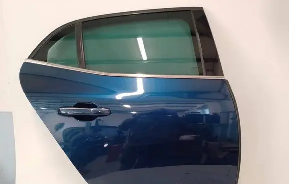 Renault Megane IV Rear door 
