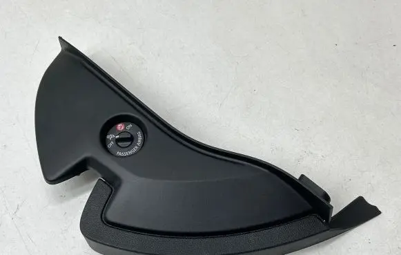Renault Megane IV Dashboard side end trim 689205425R 1573135X M50327