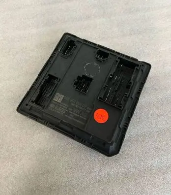 Audi A5 Central body control module 85E907064DF