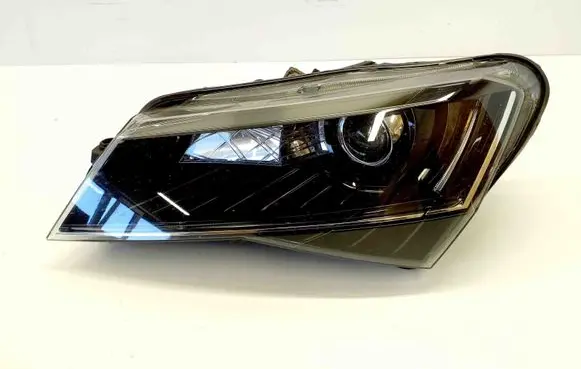 Skoda Superb B8 (3V) Headlight/headlamp 3V2941017A 8K0941597B