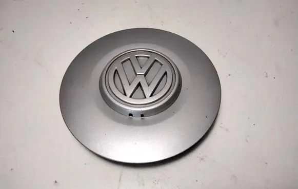 Volkswagen Golf III Original wheel cap 1H0601149B 1H0601151B BW04
