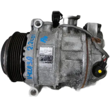 Mercedes-Benz V Class W447 Air conditioning (A/C) compressor (pump) A0008303202
