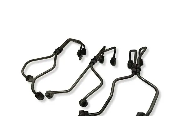 Volvo XC60 Fuel injector supply line/pipe 