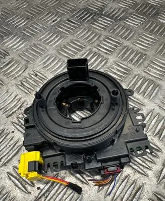 Volkswagen PASSAT B8 Airbag slip ring squib (SRS ring) 5Q0953569A 03032017 409216DE