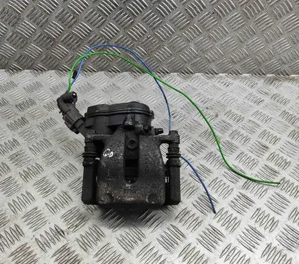 Nissan Juke II F16 Rear brake caliper 440002496R