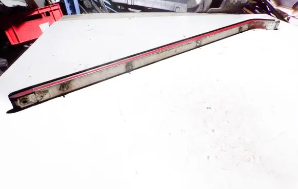 Volkswagen Transporter - Caravelle T4 Sliding door middle rail 721843872