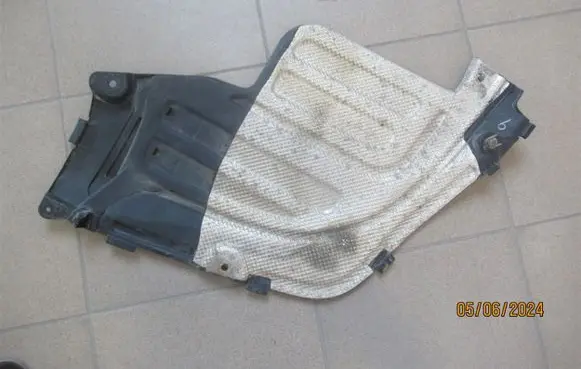 BMW X7 G07 Rear bumper underbody cover/under tray 8091985 10834110 5175