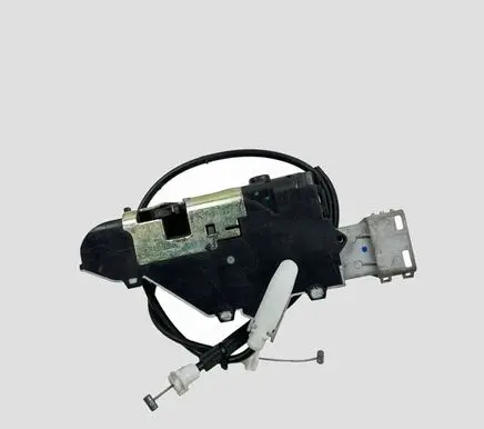 Peugeot 407 Front door lock