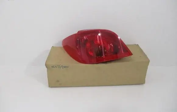 Peugeot 307 Rear/tail lights 6350P3