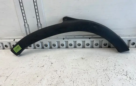 Renault Master II Front arch trim 8200197107