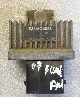 Renault Scenic II - Grand scenic II Glow plug pre-heat relay 9640469680A