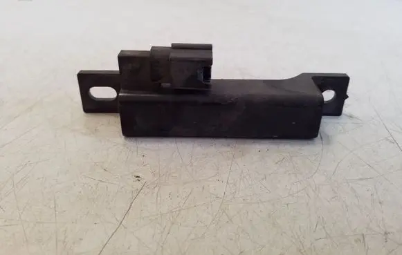 Nissan Leaf I (ZE0) Keyless system antenna 3160509