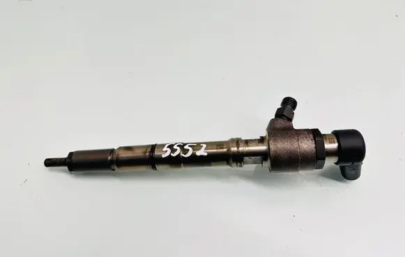 Volkswagen Touran II Fuel injector 03L130277B