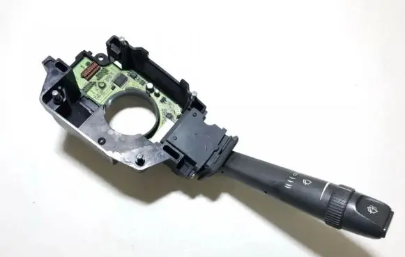 Volvo S60 Wiper control stalk 8666597 01w36a