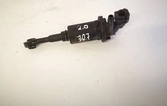 Peugeot 307 Clutch master cylinder 