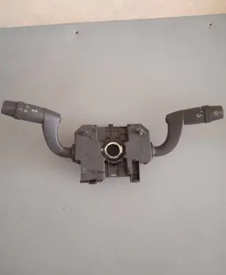 Wiper turn signal indicator stalk/switch