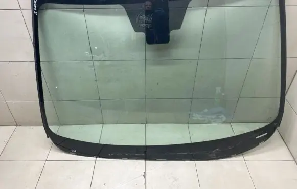 Mazda 6 Front windscreen/windshield window 