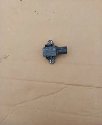 Seat Exeo (3R) Airbag deployment crash/impact sensor 8p0955557