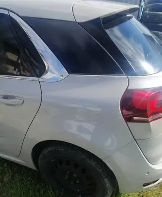 Citroen C4 SpaceTourer Rear quarter panel 