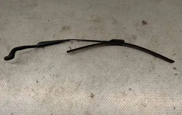 Ford Galaxy Front wiper blade arm