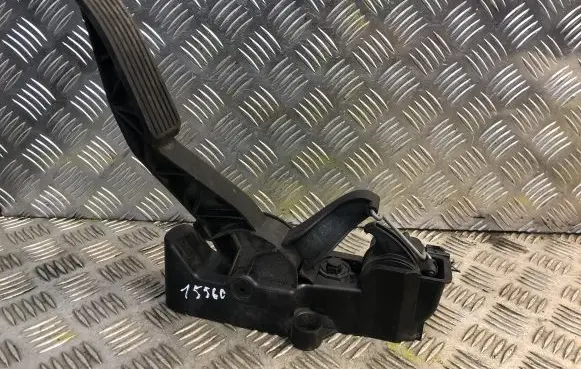 Mercedes-Benz A W169 Accelerator throttle pedal 1693000204