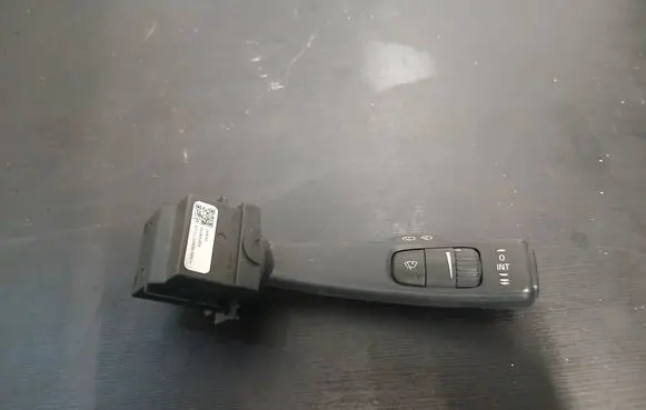 Volvo V70 Wiper control stalk J6R3A 31264354