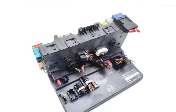 Mercedes-Benz Vito Viano W639 Fuse module 6395450301