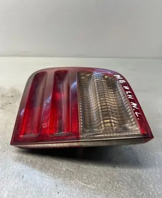 Mercedes-Benz E W210 Tailgate rear/tail lights