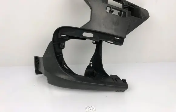 BMW 5 F10 F11 Front bumper mounting bracket 7331752