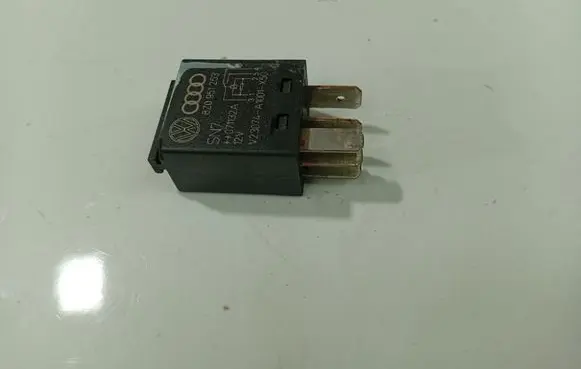 Audi Q7 4L Other relay 8Z0951253
