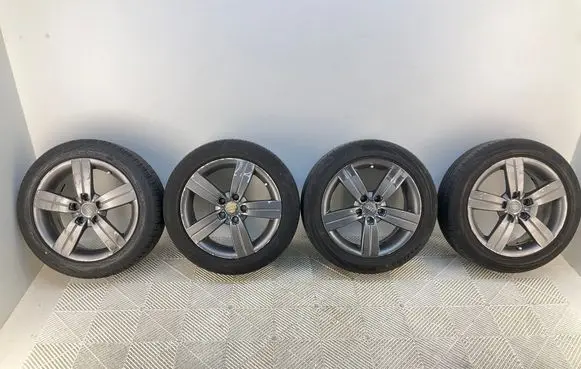 Audi TT TTS Mk2 R17 alloy rim 8J0601025C