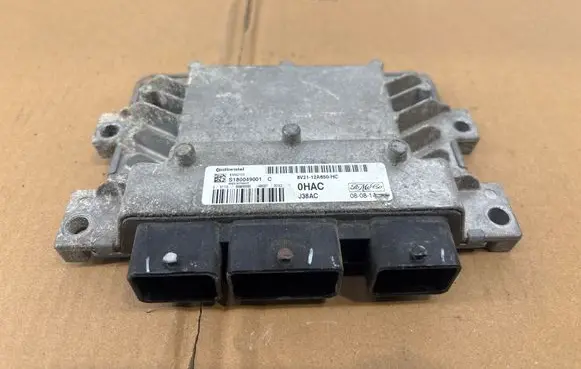 Ford Fiesta Engine control unit/module S180049001C J38AC 8V2112A650HC